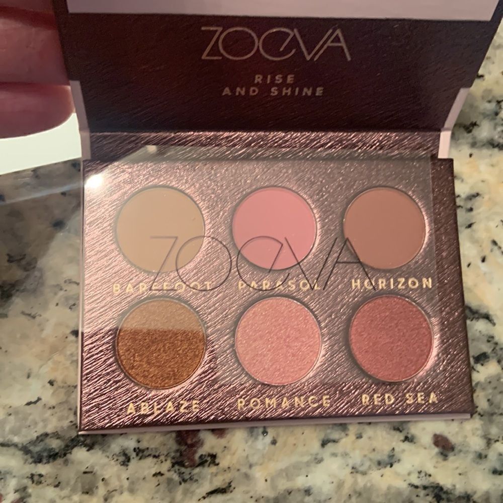 NIB Zoeva soft sun eyeshadow palette